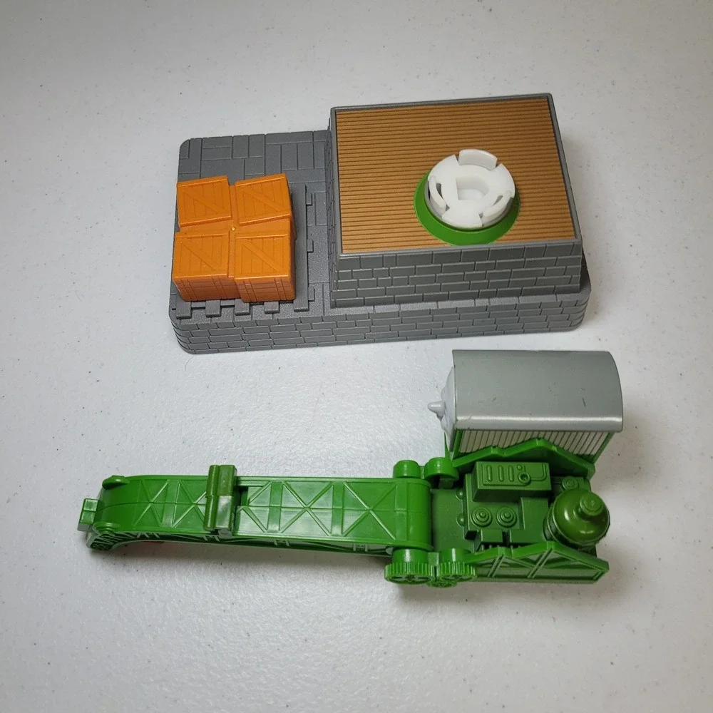Thomas and Friends TrackMaster Big Mickey Crane Destination‎ Playset